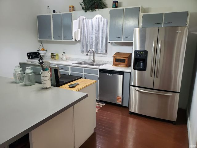 227 S 7th Street, Vincennes, IN 47591