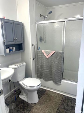 227 S 7th Street, Vincennes, IN 47591