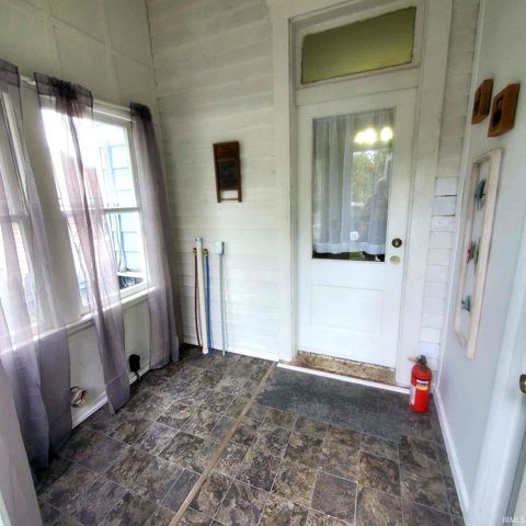 227 S 7th Street, Vincennes, IN 47591