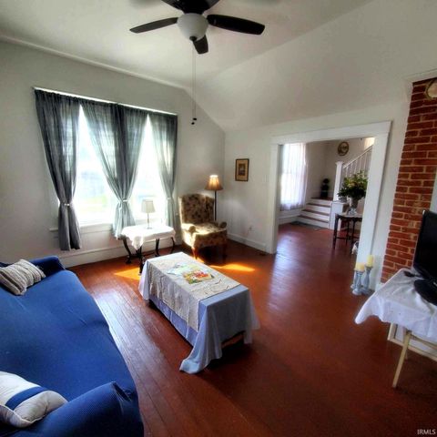 227 S 7th Street, Vincennes, IN 47591