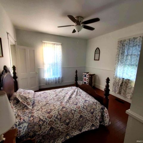 227 S 7th Street, Vincennes, IN 47591