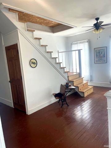 227 S 7th Street, Vincennes, IN 47591