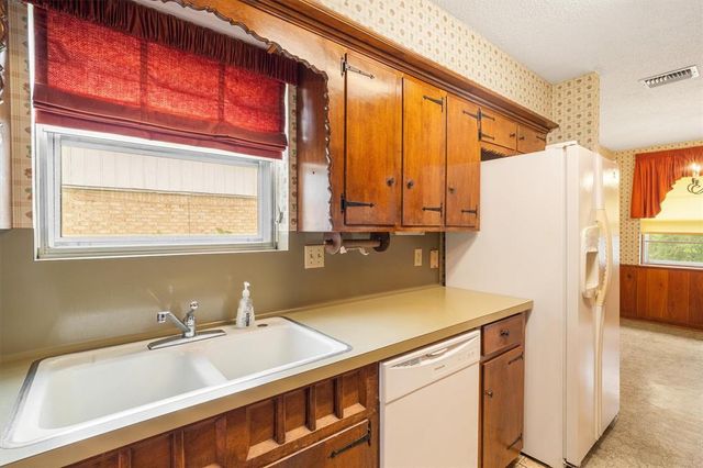 2718 Stratford Street, Pearland, TX 77581