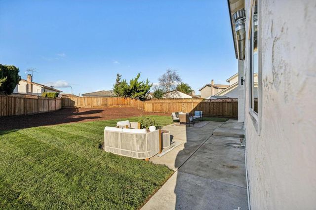 2043 Shellback Place, San Jose, CA 95133