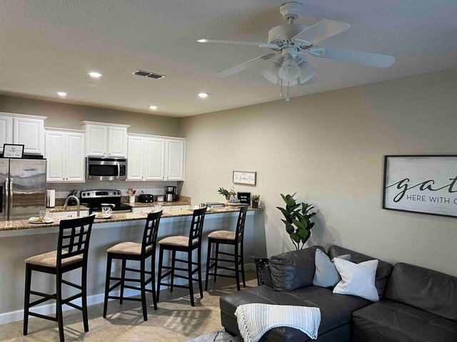 8947 CANDY PALM RD, Kissimmee, FL 34747