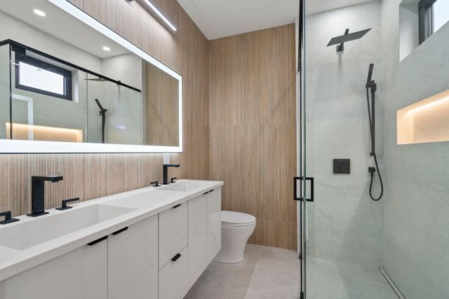 152 W Third 2, Boston, MA 02127