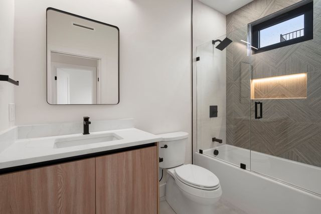 152 W Third 2, Boston, MA 02127