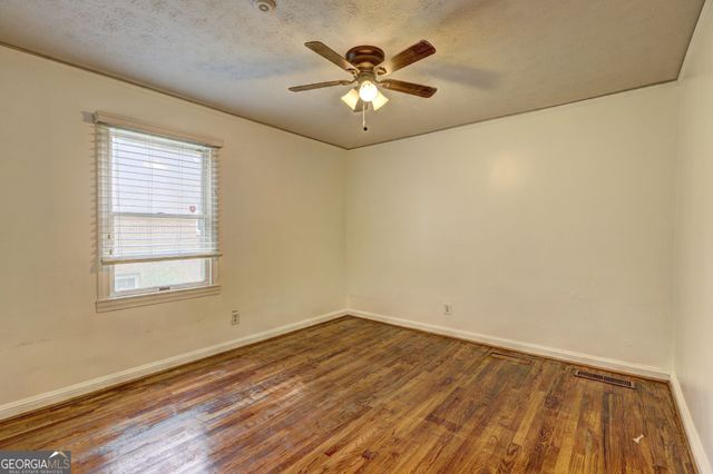 3274 Harris Drive, College Park, GA 30337