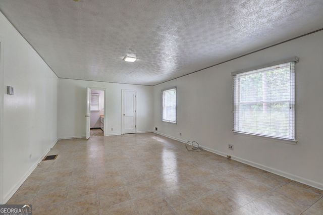 3274 Harris Drive, College Park, GA 30337