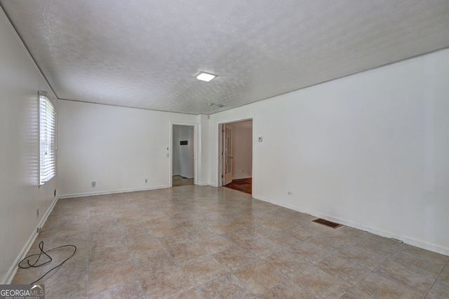 3274 Harris Drive, College Park, GA 30337