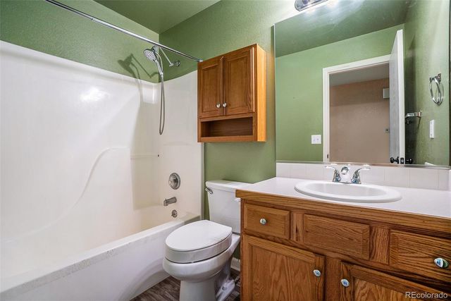 1720 32nd Street 18, Evans, CO 80620