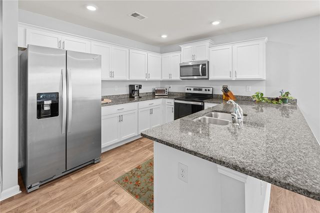 27 Karkinnen Court, Pendleton, SC 29670