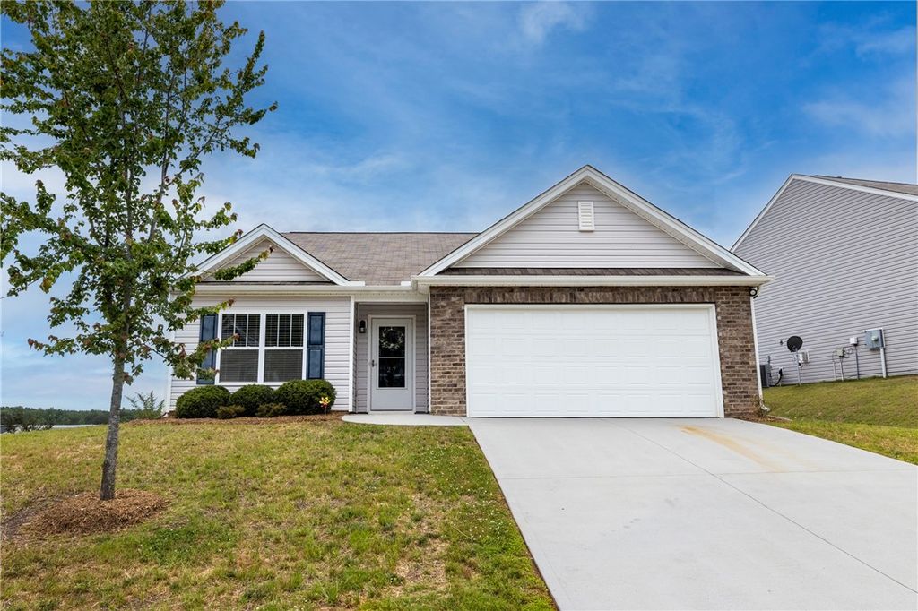 27 Karkinnen Court, Pendleton, SC 29670
