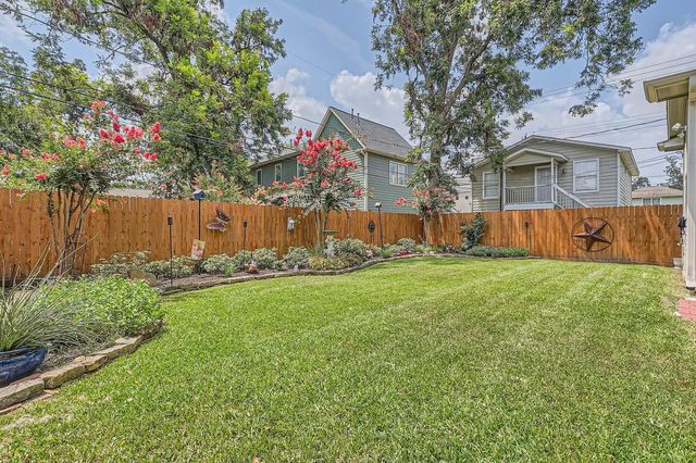 806 E 29th Street, Houston, TX 77009