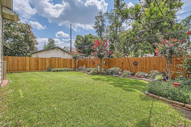 806 E 29th Street, Houston, TX 77009