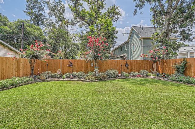 806 E 29th Street, Houston, TX 77009