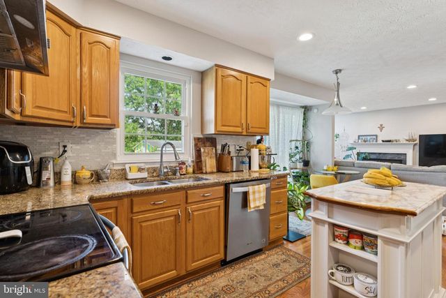 2117 CROSS TRAILS RD, Windsor Mill, MD 21244