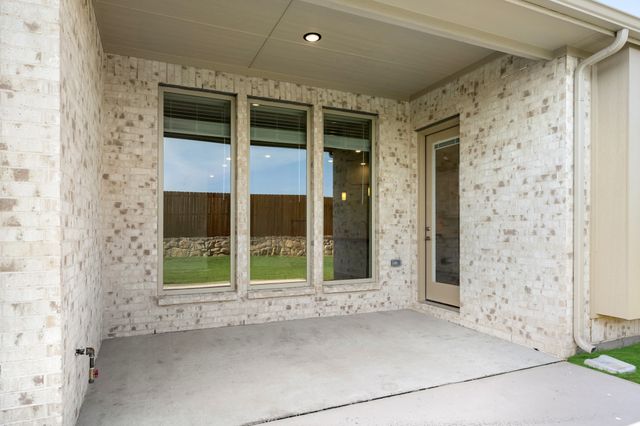 821 Blue Fescue Road, Fort Worth, TX 76247