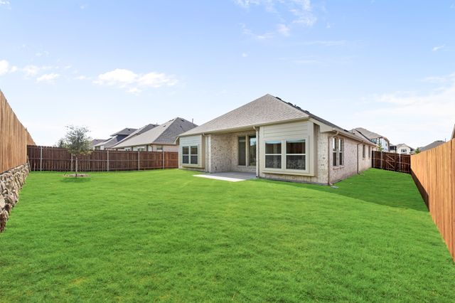 821 Blue Fescue Road, Fort Worth, TX 76247