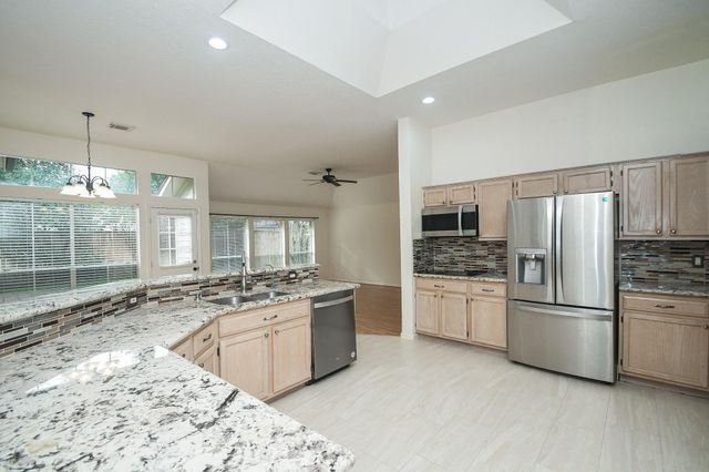 6219 Fox Wind Court, Houston, TX 77041