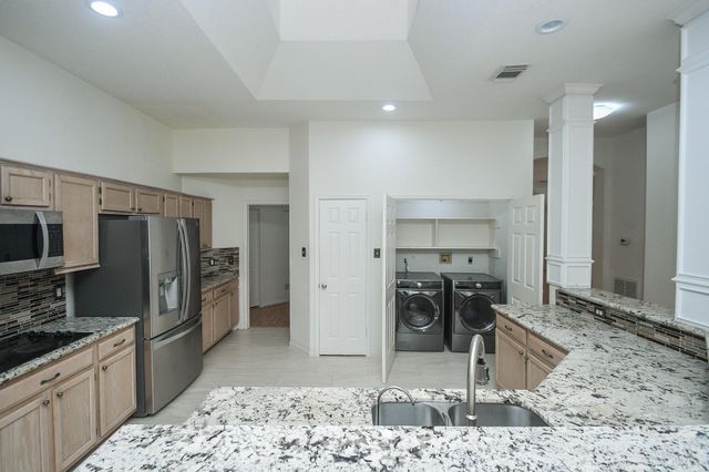 6219 Fox Wind Court, Houston, TX 77041