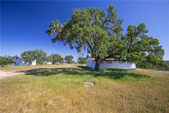 930 Windwood Road, Paso Robles, CA 93446