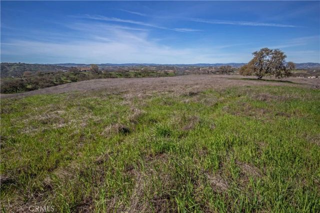 930 Windwood Road, Paso Robles, CA 93446