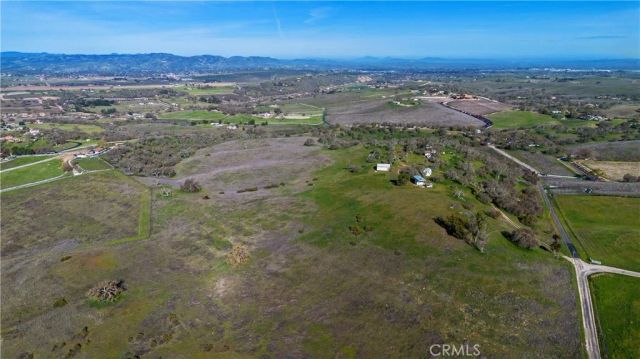 930 Windwood Road, Paso Robles, CA 93446