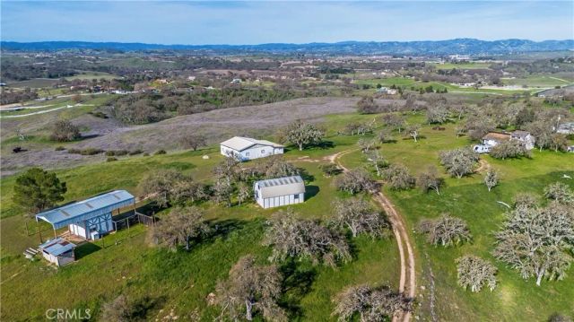 930 Windwood Road, Paso Robles, CA 93446
