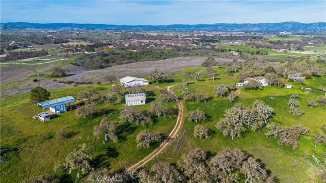 930 Windwood Road, Paso Robles, CA 93446