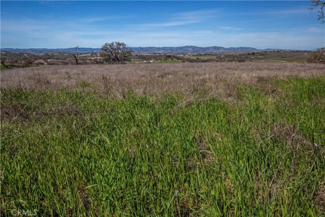 930 Windwood Road, Paso Robles, CA 93446