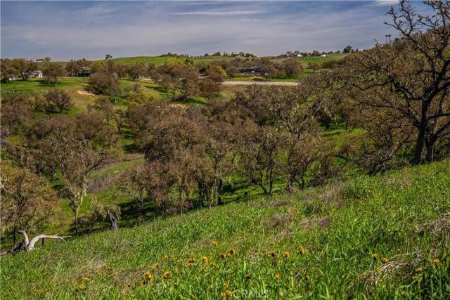 930 Windwood Road, Paso Robles, CA 93446