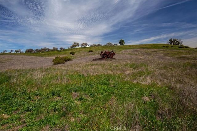 930 Windwood Road, Paso Robles, CA 93446