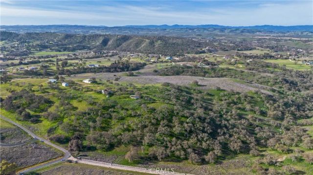 930 Windwood Road, Paso Robles, CA 93446