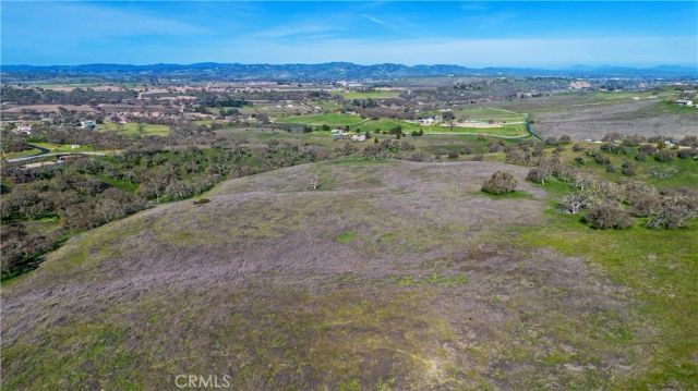 930 Windwood Road, Paso Robles, CA 93446