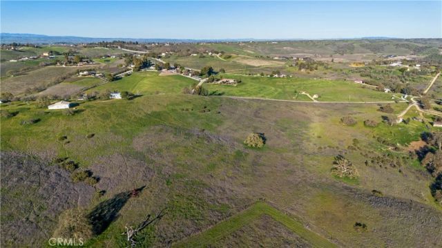 930 Windwood Road, Paso Robles, CA 93446