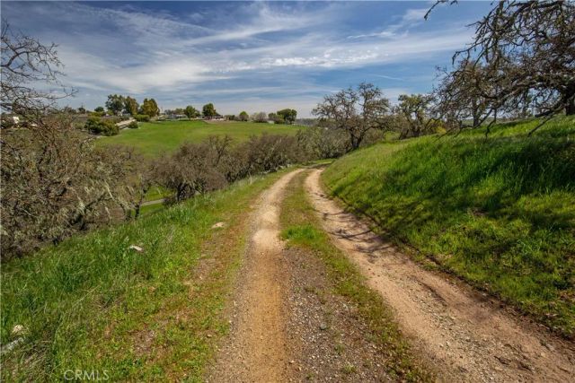 930 Windwood Road, Paso Robles, CA 93446