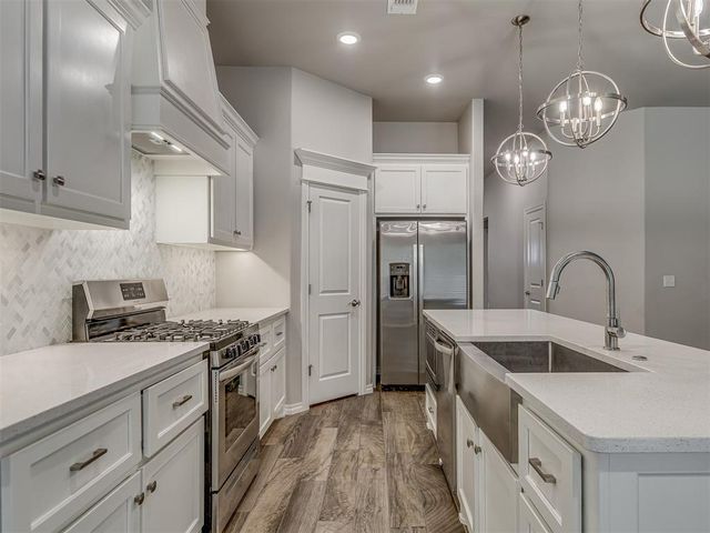 5109 White Gold Avenue, Edmond, OK 73034