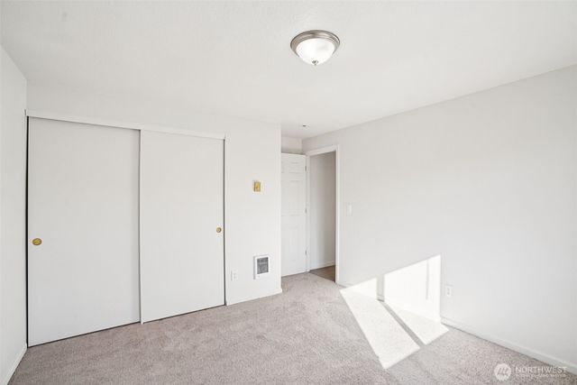 16005 NE 4th Street, Vancouver, WA 98684