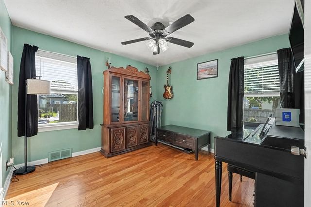 6607 Kenneth Avenue, Parma, OH 44129