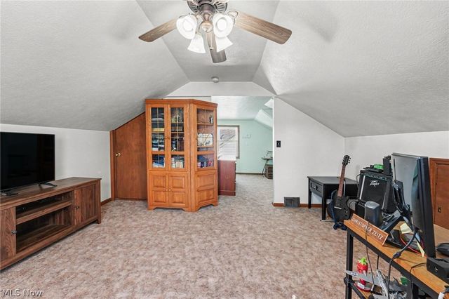 6607 Kenneth Avenue, Parma, OH 44129