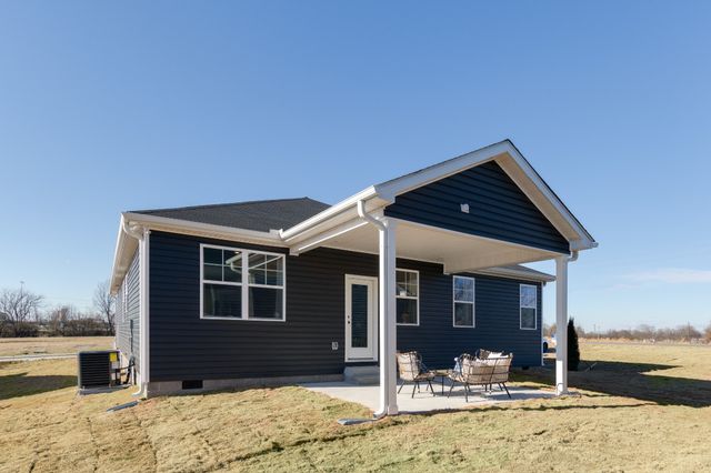 11 Stoneview Dr, Crossville, TN 38571