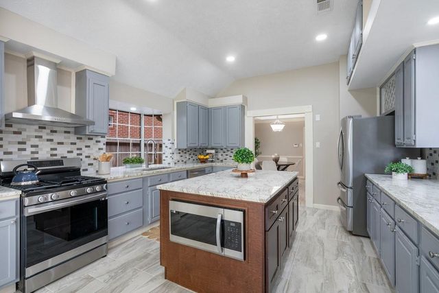 3210 Ashfield Drive, Houston, TX 77082