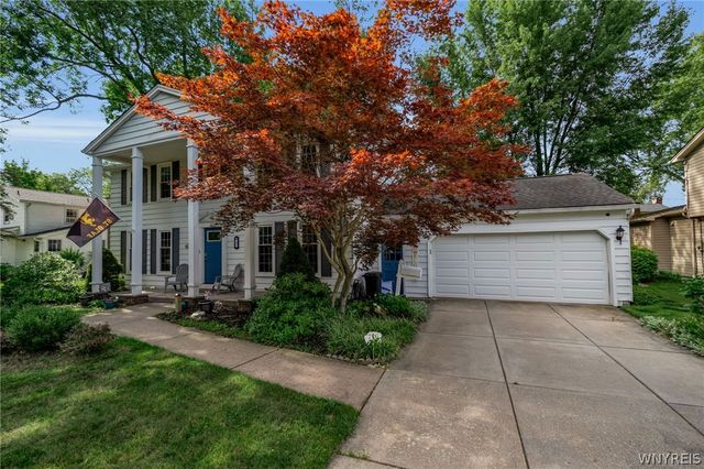 37 Pin Oak Drive, Amherst, NY 14221