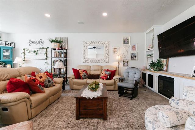 24 W 1550 S, Wellsville, UT 84339