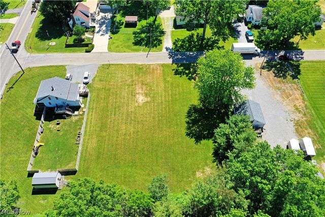 Myrtle Avenue NW, Warren, OH 44483