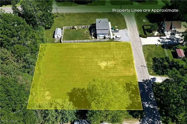 Myrtle Avenue NW, Warren, OH 44483