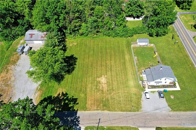 Myrtle Avenue NW, Warren, OH 44483