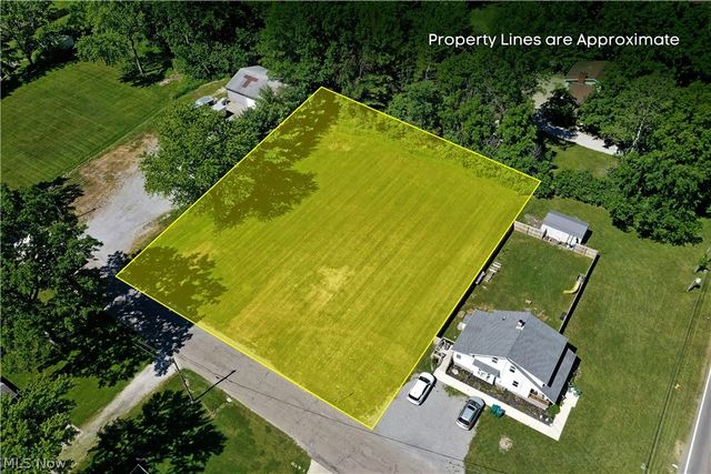 Myrtle Avenue NW, Warren, OH 44483