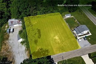Myrtle Avenue NW, Warren, OH 44483
